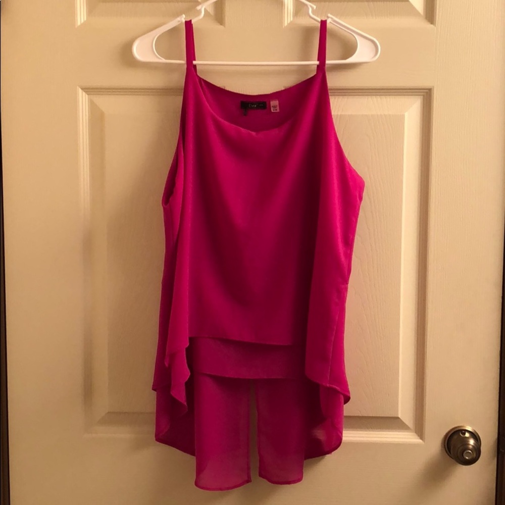 Magenta tank top with slit back